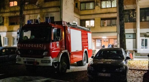30.12.2023., Daruvar - U pozaru stana na Trgu Franje Tudjmana u Daruvaru zivot je izgubila jedna osoba Photo: Antonio Pejsa/PIXSELL