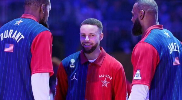 Feb 18, 2024; Indianapolis, Indiana, USA; Western Conference guard Stephen Curry (30) of the Golden State Warriors talks with forward Kevin Durant (35) of the Phoenix Suns and forward LeBron James (23) of the Los Angeles Lakers before the 73rd NBA All Star game at Gainbridge Fieldhouse. Mandatory Credit: Kyle Terada-USA TODAY Sports Photo: Kyle Terada/REUTERS