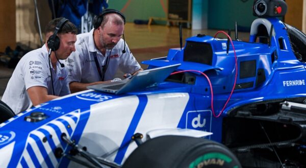 ABU DHABI, UAE - APRIL 27: Driverless cars compete during the Abu Dhabi Autonomous Racing League at the Yas Marina Circuit in Abu Dhabi, United Arab Emirates on April 27, 2024. The A2RL vehicles, which did not have a driver or even a driver's seat, were controlled by a large amount of technological equipment, including cameras, processing units and sensors. Waleed Zein / Anadolu/ABACAPRESS.COM,Image: 868493054, License: Rights-managed, Restrictions: , Model Release: no, Credit line: AA/ABACA / Abaca Press / Profimedia