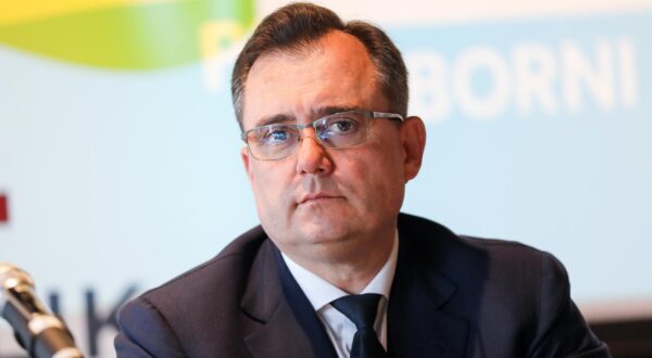04.04.2024., Zagreb - Predstavljanje koalicijskog predizbornog programa stranaka Fokus i Republika. predsjednik stranke Republika Damir Vandjelic Photo: Emica Elvedji/PIXSELL