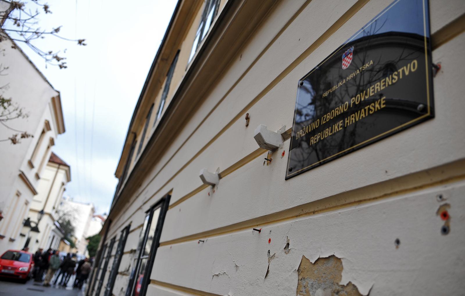 06.01.2015., Visoka ulica 15, Zagreb -rGradjanska inicijativa U ime obitelji organizirala je konferenciju za medije ispred Drzavnog izbornog povjerenstva zbog promatranja predstojecih izbora. rPhoto: Nina Djurdjevic/PIXSELL