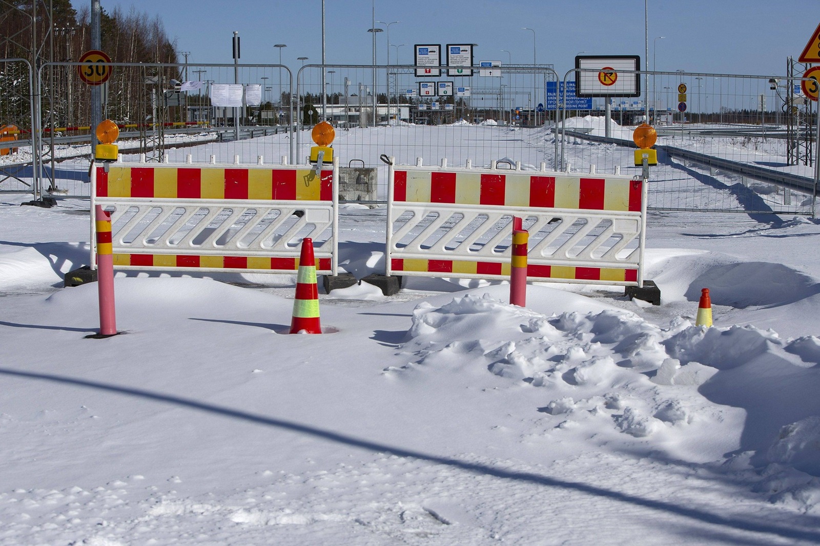 Gates are seen at the closed Vaalimaa border check point between Finland and Russia in Virolahti, Finland, on March 18, 2024. The southernmost and normally busiest border crossing point on the border between Finland and Russia, as well as all other border crossing points on the eastern border, will be closed at least until April 14. Virolahti Finland Copyright: xLaurixHeinox LKFTVX20240318140419YCHJ,Image: 857795101, License: Rights-managed, Restrictions: imago is entitled to issue a simple usage license at the time of provision. Personality and trademark rights as well as copyright laws regarding art-works shown must be observed. Commercial use at your own risk.;PUBLICATIONxNOTxINxSUIxAUTxFRAxKORxJPNxSWExNORxFINxDENxNED, Credit images as "Profimedia/ IMAGO", Model Release: no, Credit line: Lauri Heino / imago stock&people / Profimedia