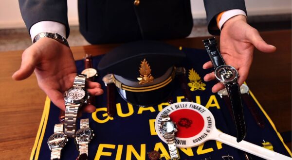 Italy, Milan - 2015.FAKE WATCHES SEIZED by GUARDIA DI FINANZA POLICE.ROLEX, PANERAI, CARTIER, OMEGA ETC.,Image: 714834750, License: Rights-managed, Restrictions: * France, Germany and Italy Rights Out *, Model Release: no, Credit line: Piaggesi/Fotogramma / Zuma Press / Profimedia