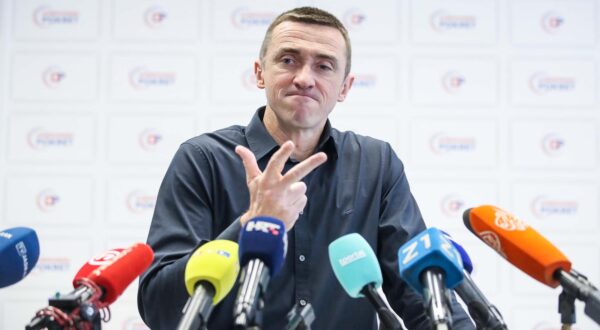 23.04.2024., Zagreb - Predsjednik Domovinskog pokreta Ivan Penava odrzao je konferenciju za novinare. Photo: Slavko Midzor/PIXSELL