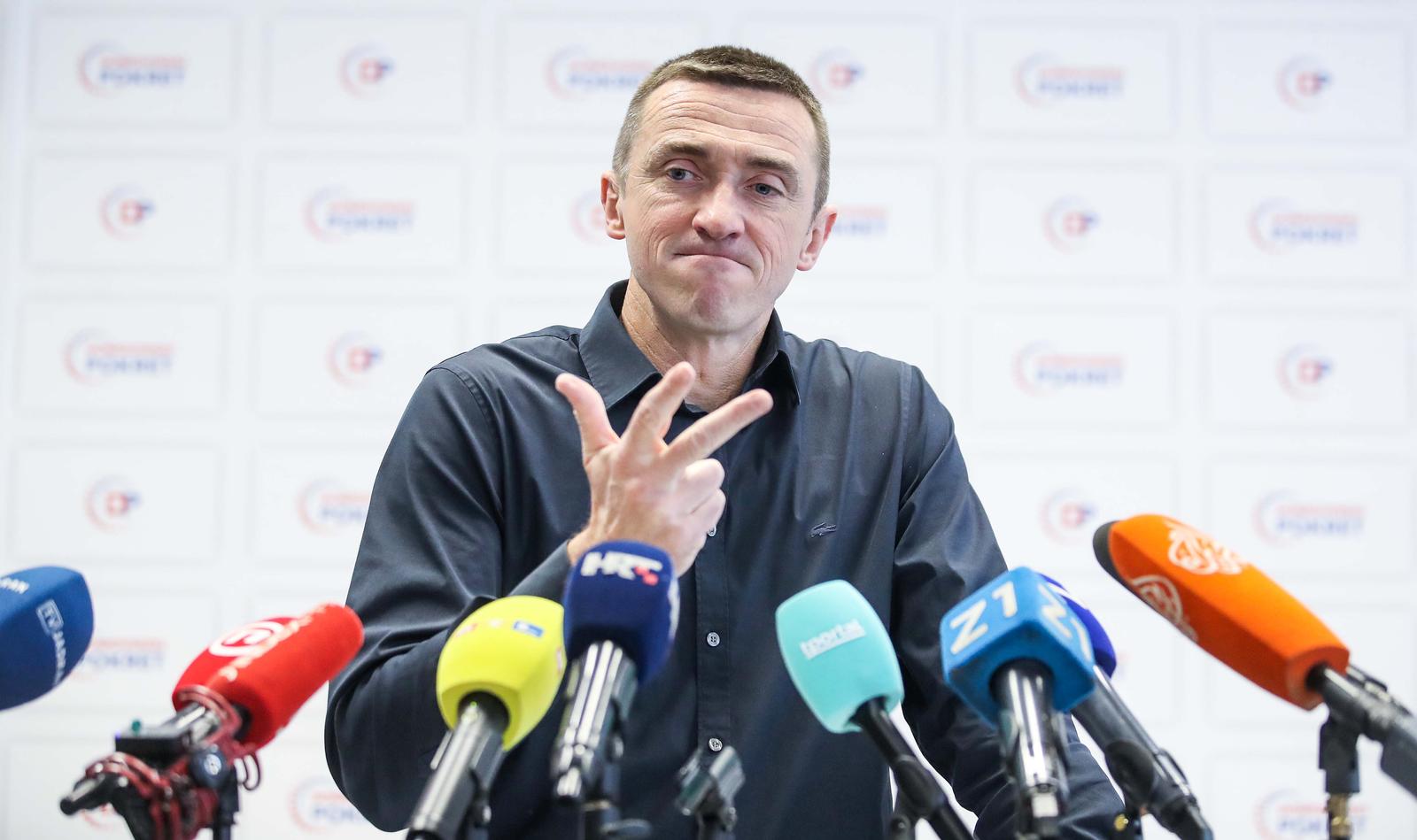 23.04.2024., Zagreb - Predsjednik Domovinskog pokreta Ivan Penava odrzao je konferenciju za novinare. Photo: Slavko Midzor/PIXSELL