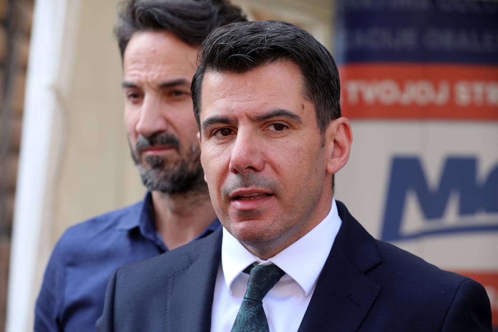 13.04.2024., Rijeka - Mostov kandidat za premijera Nikola Grmoja, predsjednik stranke Bozo Petrov, nositelj liste za VII jedinicu Marin Miletic i clanica  stranke Kristina Bakula na Korzu. Photo: Goran Kovacic/PIXSELL