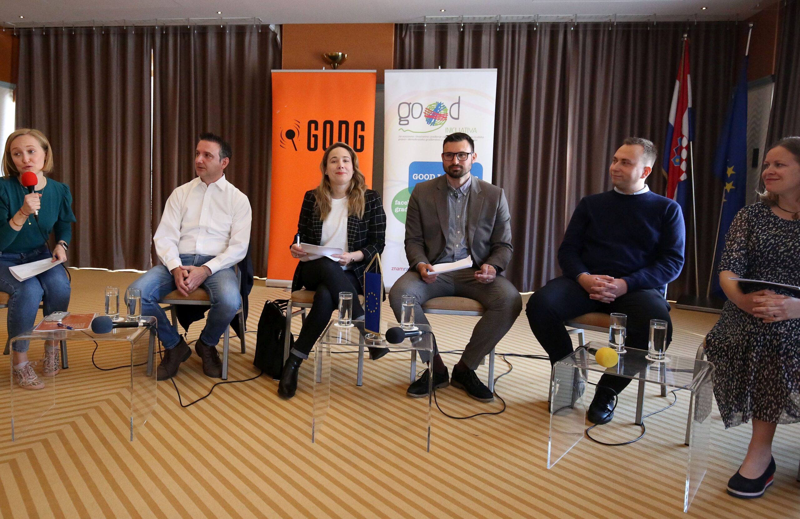 Zagreb, 05.04.2024 - Gong i GOOD inicijativa organizirali su okrugli stol "Treba li nam obrazovanje za demokraciju?" na kojem su od politickih stranaka koje se natjecu na izborima zatraili da se ocituju o uvodenju Gradanskog odgoja i obrazovanja kao obaveznog predmeta, reformi obrazovnih programa koja dovodi do ukidanja predmeta Politika i gospodarstvo i smanjenja opce-obrazovnih predmeta u strukovnim kolama te sputanja dobne granice za glasanje na 16 godina. Na fotografiji Dalibor Prevendar, Marija Selak Raspudic , Marin ivkovic, Nikola Vukobratovic, Ivana Fundurulic.
foto HINA/ Denis CERIC /dc