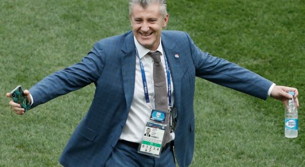 President of the Croatian Football Federation Davor Suker cheers prior to the Russia 2018 World Cup final football match between France and Croatia at the Luzhniki Stadium in Moscow on July 15, 2018.,Image: 377909092, License: Rights-managed, Restrictions: RESTRICTED TO EDITORIAL USE - NO MOBILE PUSH ALERTS/DOWNLOADS, Model Release: no, Credit line: Adrian DENNIS / AFP / Profimedia