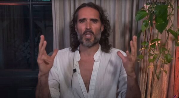 Screenshot of Russell Brand, latest post on social media, 2,Image: 812320944, License: Rights-managed, Restrictions: ***
HANDOUT image or SOCIAL MEDIA IMAGE or FILMSTILL for EDITORIAL USE ONLY! * Please note: Fees charged by Profimedia are for the Profimedia's services only, and do not, nor are they intended to, convey to the user any ownership of Copyright or License in the material. Profimedia does not claim any ownership including but not limited to Copyright or License in the attached material. By publishing this material you (the user) expressly agree to indemnify and to hold Profimedia and its directors, shareholders and employees harmless from any loss, claims, damages, demands, expenses (including legal fees), or any causes of action or allegation against Profimedia arising out of or connected in any way with publication of the material. Profimedia does not claim any copyright or license in the attached materials. Any downloading fees charged by Profimedia are for Profimedia's services only. * Handling Fee Only 
***, Model Release: no, Credit line: WALTER / Bestimage / Profimedia