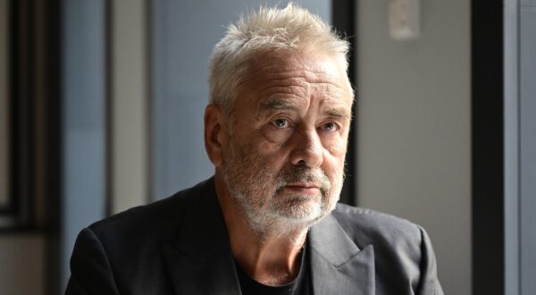 Francouzský režisér Luc Besson, který v Praze představí svůj film DogMan, poskytl rozhovor České tiskové kanceláři (ČTK), 29. listopadu 2023, Praha.,Image: 825288086, License: Rights-managed, Restrictions: , Model Release: no, Credit line: Vondrouš Roman / ČTK / Profimedia