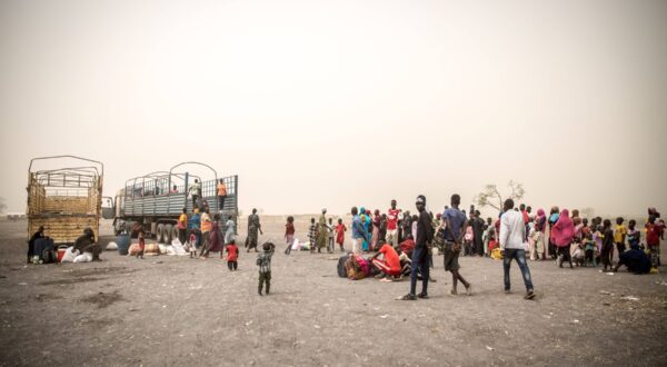 People wait to be loaded into trucks to take them from Joda, on the Sudanese border, to Renk in South Sudan, where they will stay in a transit camp before they are transported further into the country. Around 1,000 South Sudanese returnees and Sudanese refugees are crossing the border from Sudan to South Sudan every day. Sudan's war, which began in April 2023, has resulted in the world's largest displacement crisis. - Sally Hayden / SOPA Images//SOPAIMAGES_SHayden_200324_BK9B1701/Credit:SOPA Images/SIPA/2403251602,Image: 859467720, License: Rights-managed, Restrictions: , Model Release: no, Credit line: SOPA Images / Sipa Press / Profimedia