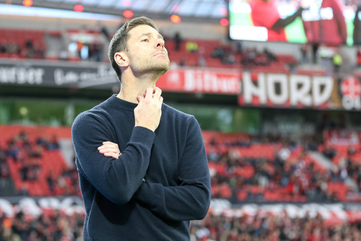 Trainer Xabi Alonso Bayer 04 Leverkusen gestikuliert, Gestik, 1. Bundesliga, Bayer 04 Leverkusen vs SC Freiburg, BayArena am 29. October 2023 in Leverkusen, Deutschland. Foto von Trainer Xabi Alonso Bayer 04 Leverkusen gestures, 1. Bundesliga, Bayer 04 Leverkusen vs SC Freiburg, BayArena on October 29, 2023 in Leverkusen, Germany. Photo by Defodi-678_2023_10_29_OK_LEVSCF_0060 *** Coach Xabi Alonso Bayer 04 Leverkusen gestures, 1 Bundesliga, Bayer 04 Leverkusen vs SC Freiburg, BayArena on October 29, 2023 in Leverkusen, Germany Photo by Coach Xabi Alonso Bayer 04 Leverkusen gestures, 1 Bundesliga, Bayer 04 Leverkusen vs SC Freiburg, BayArena on October 29, 2023 in Leverkusen, Germany Photo by Defodi 678 2023 10 29 OK LEVSCF 0060 Defodi-678,Image: 865254255, License: Rights-managed, Restrictions: Credit images as "Profimedia/ IMAGO", Model Release: no, Credit line: Oliver Kaelke/DeFodi Images / imago sportfotodienst / Profimedia