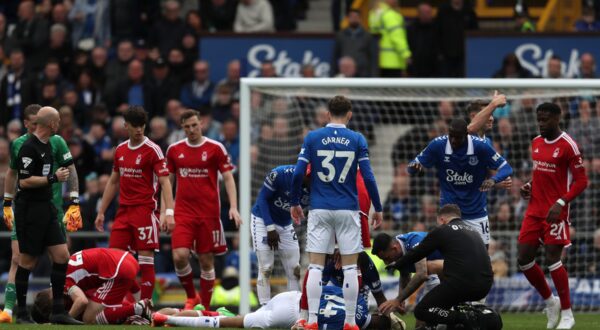 21st April 2024; Goodison Park, Liverpool, England; Premier League Football, Everton versus Nottingham Forest; Beto of Everton receives treatment after a collision with Morgan Gibbs-White of Nottingham Forest  before being stretchered off,Image: 866721311, License: Rights-managed, Restrictions: , Model Release: no, Credit line: David Blunsden / Actionplus / Profimedia