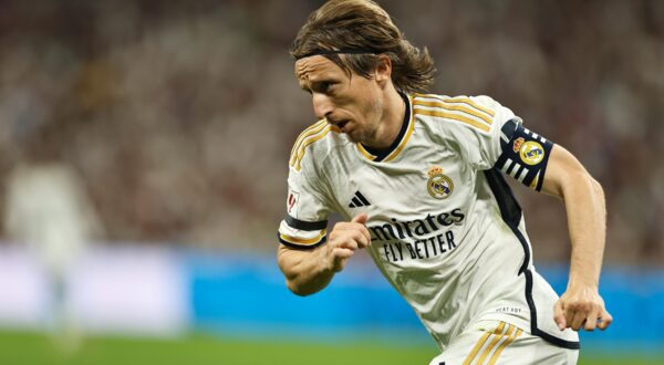 Luka Modric (Real), APRIL 21, 2024 - Football / Soccer : Spanish "LaLiga EA Sports" match between Real Madrid CF 3-2 FC Barcelona at the Estadio Santiago Bernabeu in Madrid, Spain. (Photo by Mutsu Kawamori/AFLO),Image: 866951458, License: Rights-managed, Restrictions: No third party sales, Model Release: no, Credit line: Mutsu Kawamori / AFLO / Profimedia