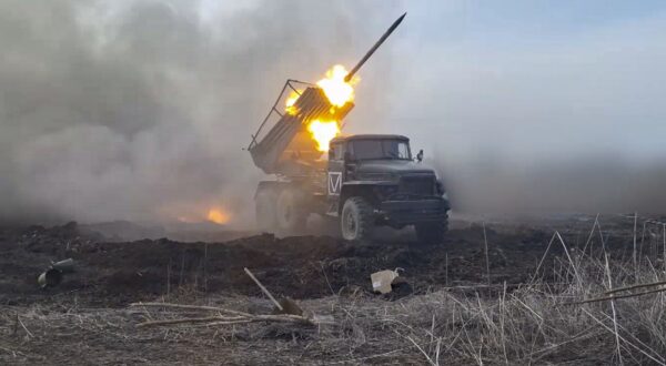 epa11258426 A still image taken from a handout video made available by the Russian Defence Ministry Press-Service on 04 April 2024 shows Russian troops firing a Grad multiple launch rocket system (MLRS) at an undisclosed position in the Donetsk region, eastern Ukraine. On 24 February 2022, Russian troops entered Ukrainian territory in what the Russian president declared a 'special military operation', starting an armed conflict that has provoked destruction and a humanitarian crisis.  EPA/RUSSIAN DEFENCE MINISTRY PRESS SERVICE HANDOUT -- BEST QUALITY AVAILABLE -- MANDATORY CREDIT -- HANDOUT EDITORIAL USE ONLY/NO SALES HANDOUT EDITORIAL USE ONLY/NO SALES