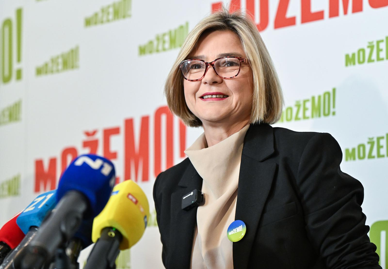 9.4.2024., Zagreb - Kandidatkinja za premijerku platforme Mozemo Sandra Bencic predstavila je program stranke vezan uz zastitu duznika i regulaciju agencija za naplatu potrazivanja. Photo: Neva Zganec/PIXSELL