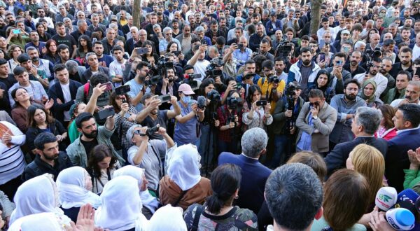 Protesters chant slogans during the demonstration. The decision of the Ministry of Justice to cancel the right to be elected Metropolitan Mayor candidate of the People's Equality and Democracy Party, Abdullah Zeydan, who won the local elections in Van, was protested by the Kurdish political parties. Executives and deputies of the People's Equality and Democracy Party (DEM Party) and the Democratic Regions Party (DBP) attended the protest in front of the Provincial Election Board building in Diyarbak?r. Hundreds of people gathered in front of the Electoral Board and protested the decision with slogans. The mayoral certificate of DEM Party member Abdullah Zeydan, who won the election with 55 percent of the votes, was given to Abdullah Arvas, the candidate of the ruling Justice and Development Party (AK Party), who finished the election in second place with 27 percent of the votes.,Image: 861935326, License: Rights-managed, Restrictions: *** World Rights ***, Model Release: no, Credit line: SOPA Images / ddp USA / Profimedia