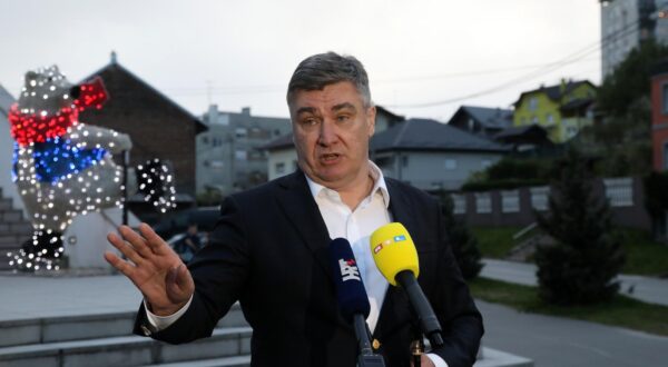 30.03.2024., sisak - Predsjednik Republike Zoran Milanovic dao je izjavu medijima. Photo: Edina Zuko/PIXSELL