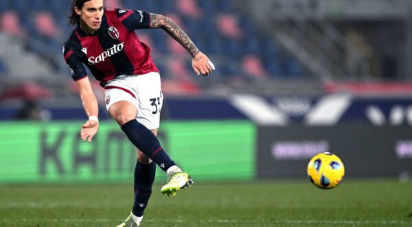 Bologna, Italy, 05.01.24: Riccardo Calafiori 33 Bologna during the Serie A game between Bologna FC and Genoa CFC at DallAra Stadium in Bologna, Italia Soccer Cristiano Mazzi / SPP PUBLICATIONxNOTxINxBRAxMEX Copyright: xCristianoxMazzix/xSPPx spp-en-CrMaSp-CM2_7820