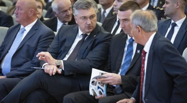 03.05.2024., Vukovar - Predsjednik Vlade Andrej Plenkovic sudjelovao je na svecanoj sjednici Gradskog vijeca Grada Vukovara u povodu obiljezavanja Dana grada. Photo: Davor Javorovic/PIXSELL