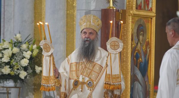 04, May, 2024, Belgrade - The Patriarch of the Serbian Orthodox Church Porfirije served the Midnight Easter liturgy in the Church of Saint Sava. Patriarch Porfirije. Photo: Antonio Ahel/ATAImages

04, maj, 2024, Beograd - U Hramu Svetog Save patrijarh Srpske pravoslavne crkve Porfirije sluzio je ponocnu uskrsnju liturgiju. Photo: Antonio Ahel/ATAImages Photo: Antonio Ahel/ATAImages/PIXSELL