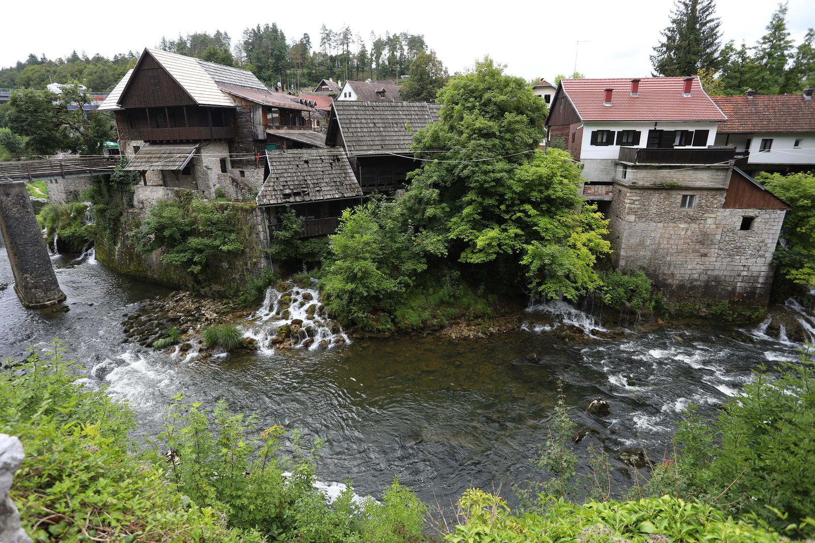 10.08.2023., Slunj - Turisticka ponuda i atrakcije grada Slunja i Rastoka koje svake godine obilazi sve veci broj turista. Photo: Kristina Stedul Fabac/PIXSELL