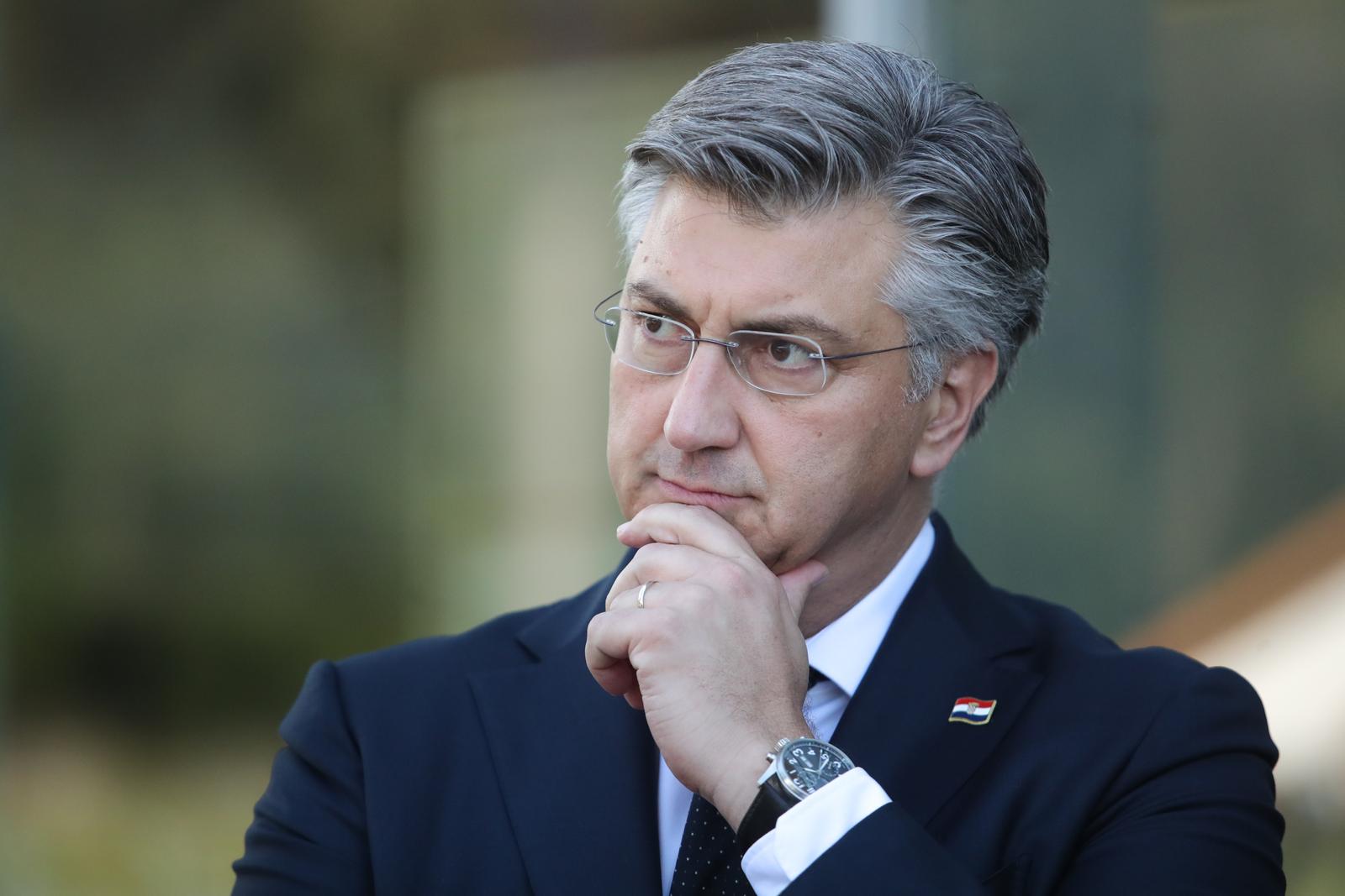 11.05.2024., Porec - Premijer Andrej Plenkovic obratio se medijima nakon posjeta festivalu Vinistra. Photo: Luka Batelic/PIXSELL