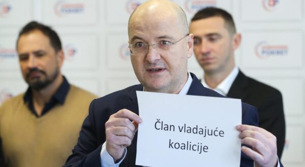 13.01.2022., Zagreb - Predsjednik Domovinskog pokreta Ivan Penava sa suradnicima odrzao konferenciju za medije. Mario Radic, potpredsjednik Domovinskog pokreta. Photo: Zeljko Lukunic/PIXSELL