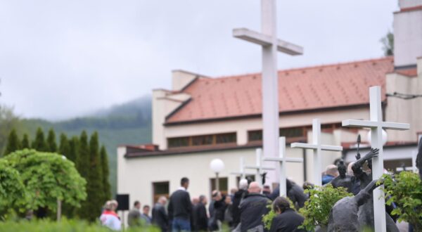 13.05.2023., Macelj - Sveta misa povodom komemoracije za srtve Bleiburske tragedije i Kriznog puta u Crkvi Muke Isusove koju predvodi mons. Drazen Kutlesa. Photo: Igor Soban/PIXSELL