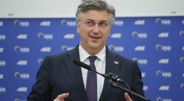 13.05.2024., Zagreb - U drustvenom domu Sveta Klara odrzan je radni sastanak i predstavljanje kandidata HDZ-a za EU parlament. Photo: Luka Batelic/PIXSELL