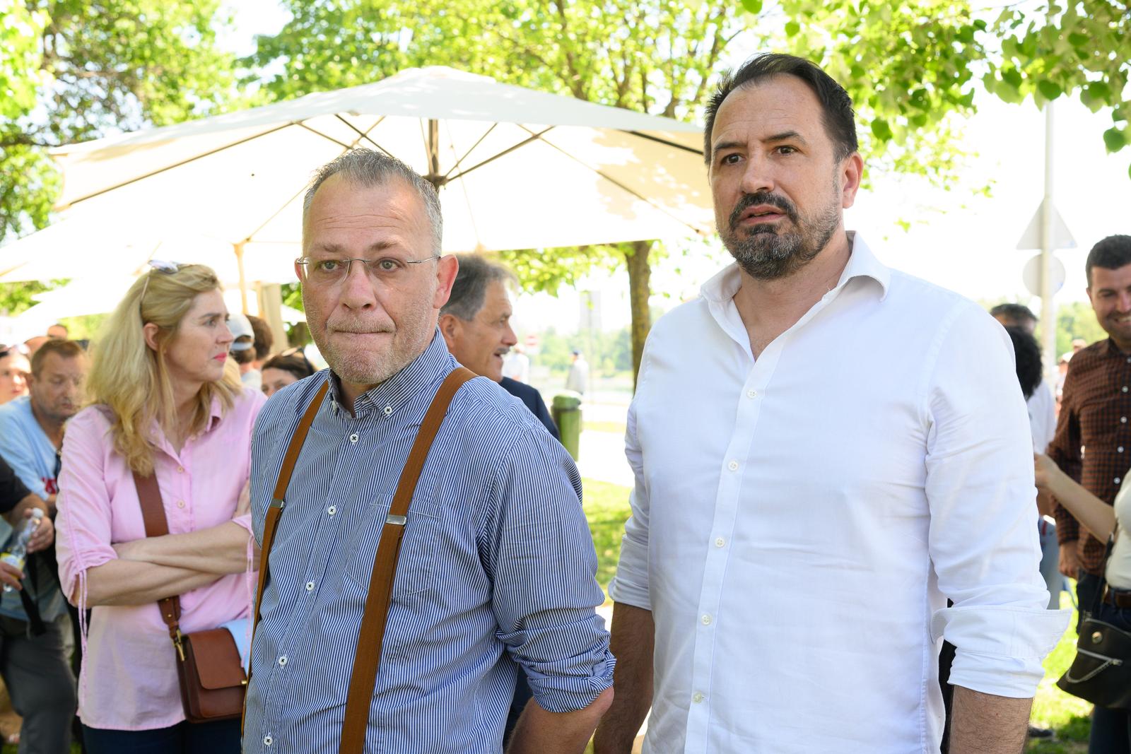 14.04.2024., Zagreb - Domovinski pokret organizirao je zavrsno predizborno druzenje kandidata s liste DP-a i partnera u I., II. i VI. izbornoj jedinici s gradjanima na Jarunu uz prigodnu podjelu graha i napitaka. Zlatko hasanbegovic, Igor Peternel.
 Photo: Davor Puklavec/PIXSELL