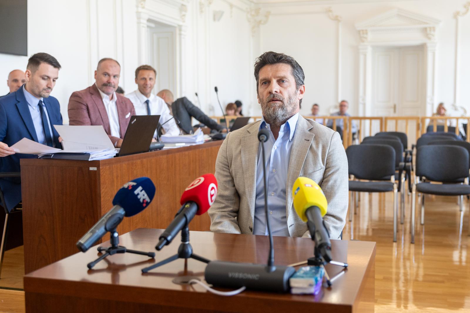 14.05.2024. Osijek -  Na sudenju Zdravku Mamicu danas su svjedocili bivsi nogometas Dianma Davor Vugrinec i bivsa sefica racunovodstva Dinama, punica Luke Modrica, Vesna Juraic Photo: Borna jaksic/PIXSELL