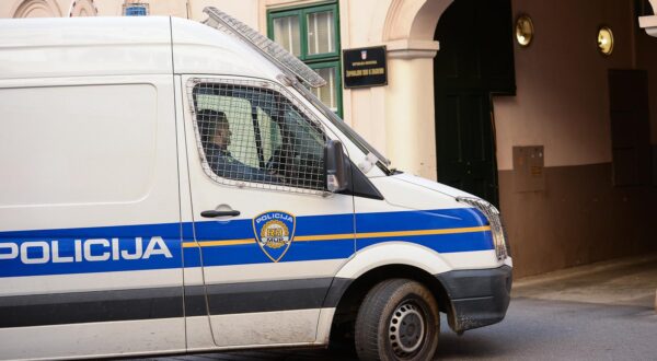 15.10.2019., Zagreb - Privodjenje Vjeke Sliske na Zupanijski sud u Zagrebu.Photo: Marko Prpic/PIXSELL