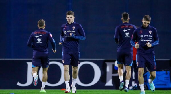 15.11.2023.., Zagreb - Nogometna reprezentacija odradila trening na glavnom terenu u Maksimiru uoci nogometne utakmice s Latvijom. Photo: Slavko Midzor/PIXSELL