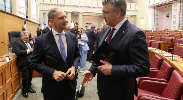 16.05.2024., Zagreb - Prvo zasjedanje Hrvatskog sabora u 11. sazivu. Stjepo Bartulica, Andrej Plenkovic Photo: Robert Anic/PIXSELL