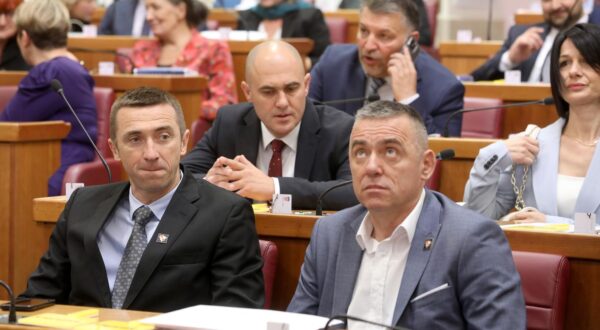 16.05.2024., Zagreb - Prvo zasjedanje Hrvatskog sabora u 11. sazivu. Ivan Penava, Stipo Mlinaric Photo: Robert Anic/PIXSELL