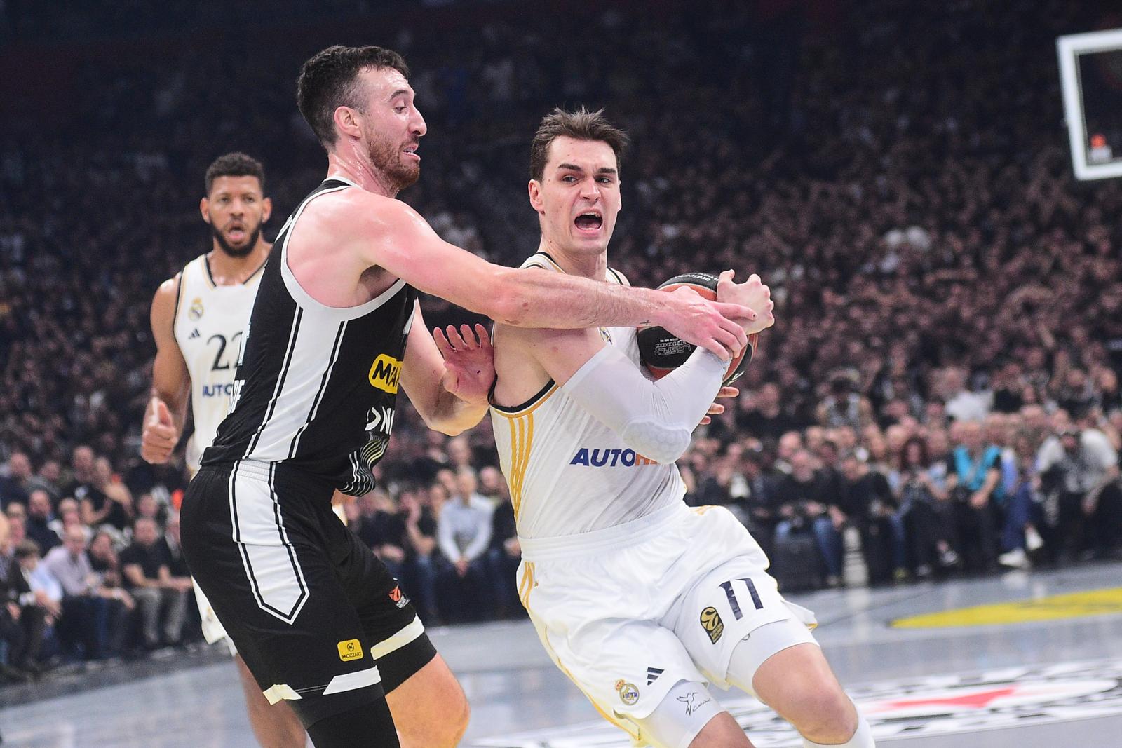 21, March, 2024, Belgrade - The match of the 31st round of the Turkish Airlines Euroleague between KK Partizan Mozzart Bet and KK Real Madrid was played in Stark Arena. Frank Kaminsky, #44 (KK Partizan Mozzart Bet), Mario Hezonja, #11 (BC Real Madrid). Photo: Dusan Milenkovic/ATAImages

21, mart, 2024, Beograd - Utakmica 31. kola Turkish Airlines Evrolige izmedju KK Partizan Mozzart Bet i KK Real Madrid odigrana je u Stark Areni. Photo: Dusan Milenkovic/ATAImages Photo: Dusan Milenkovic/ATA Images/PIXSELL