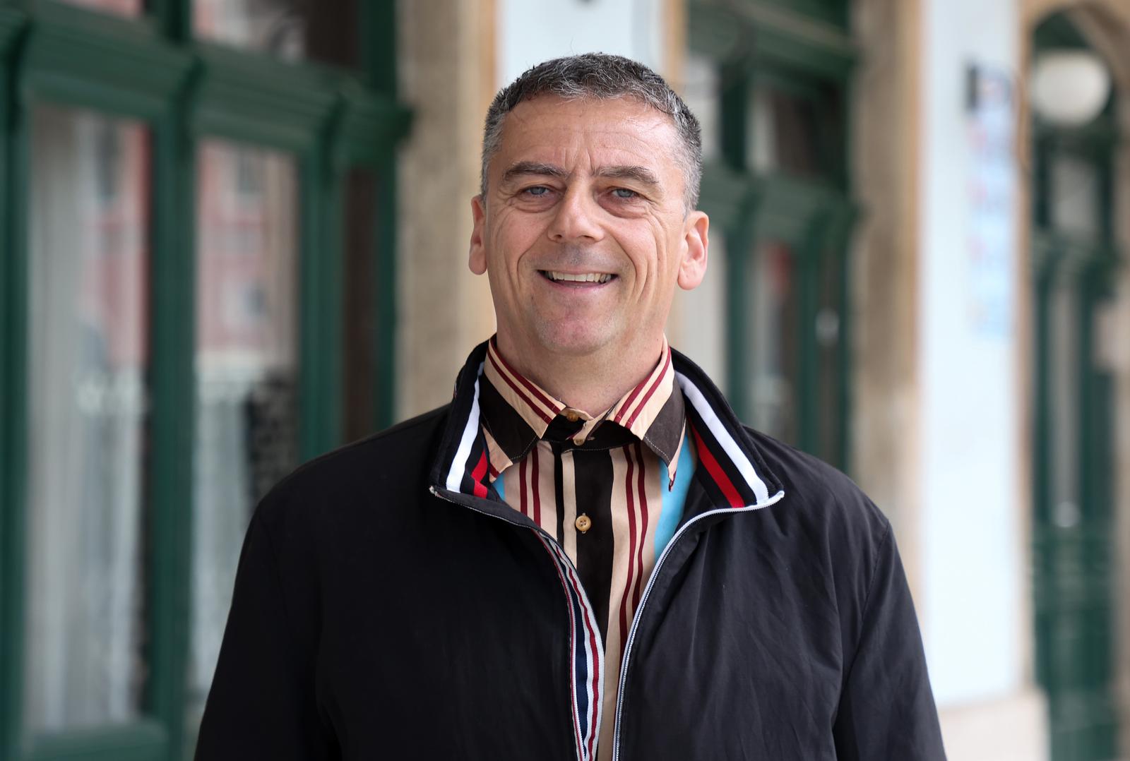 26.04.2024., Split- Nino Aviani, predsjednik Dalmatinske akcije u drustvu sa Srdjanom Benzonom potpredsjednikom DA i Damirom Salovom, clanom vodstva DA, arhitektica Zeljka Medic Photo: Ivana Ivanovic/PIXSELL