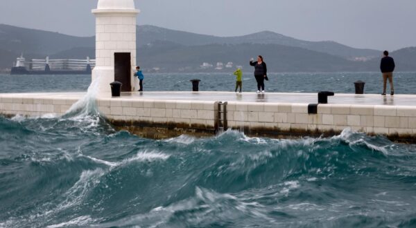 27.03.2024., Zadar - Jako jugo u Zadru Photo: Sime Zelic/PIXSELL