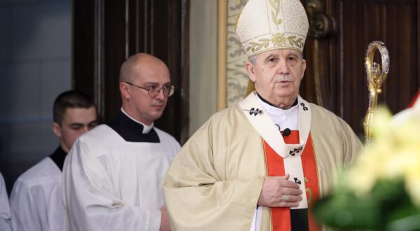 Vrhbosanski nadbiskup Tomo Vukšić