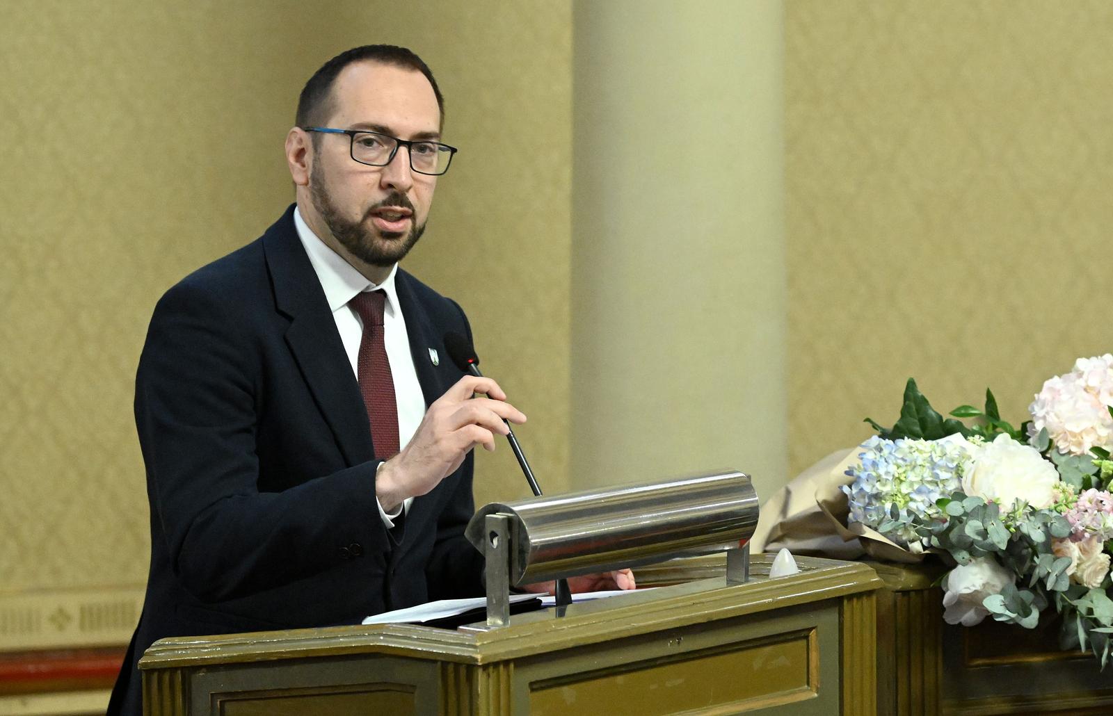 31.05.2024., Zagreb - U povodu obiljezavanja Dana Grada Zagreba svecana sjednica Gradske skupstine Grada Zagreba, u sklopu koje je gradonacelnik Grada Zagreba Tomislav Tomasevic i predsjednik Gradske skupstine Josko Klisovic dodijeliti javna priznanja Grada Zagreba. Tomislav Tomasevic Photo: Marko Lukunic/PIXSELL