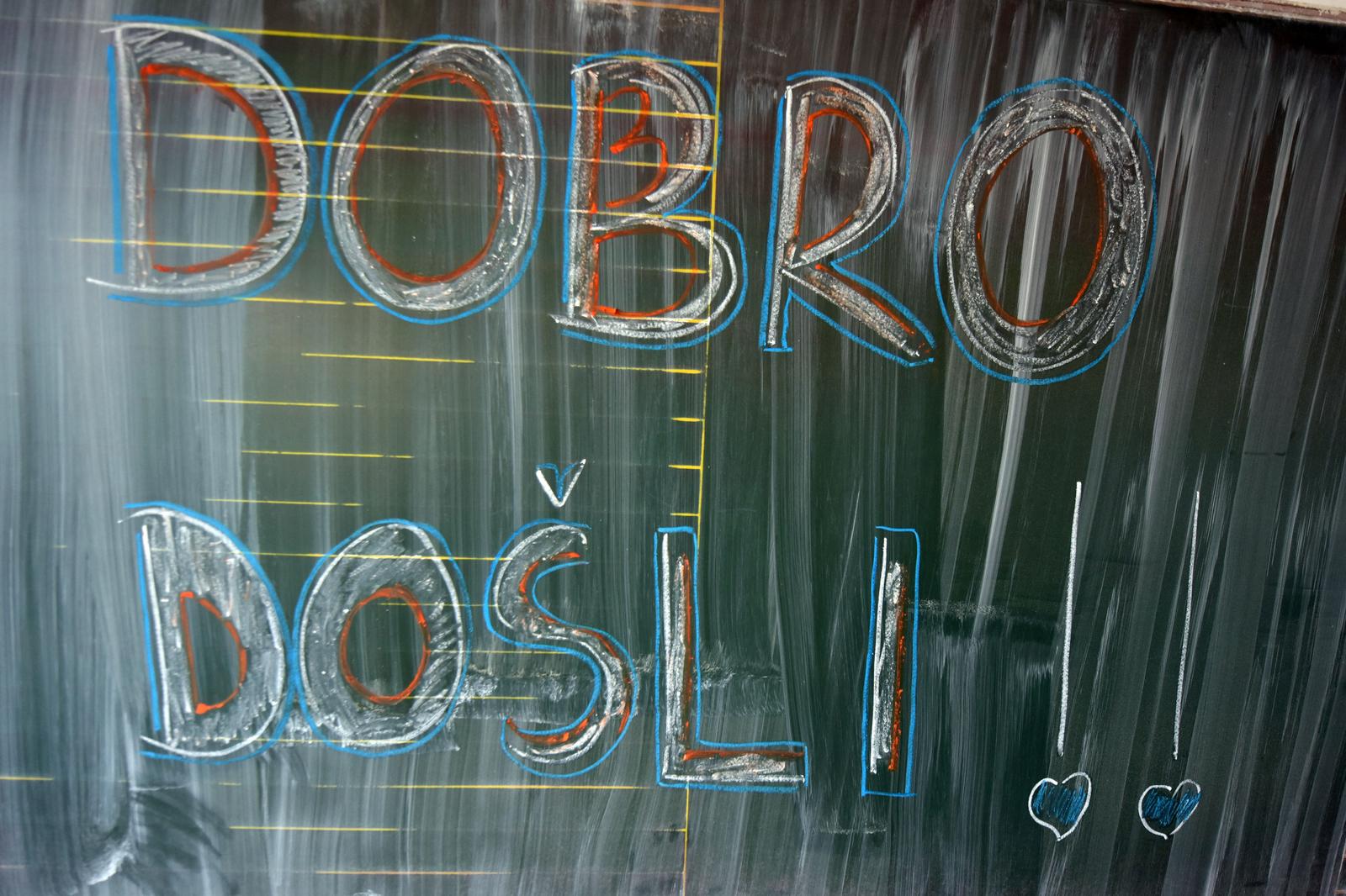 31.08.2018., Primosten - Osnovna skola Primosten sudjelovat ce u eksperimentalnom programu "Skola za zivot" Ministarstva obrazovanja u sklopu kojeg ce ucenici 1., 5. i 7. razreda dobiti tablete za obavezan predmet informatiku. r"nPhoto: Hrvoje Jelavic/PIXSELL