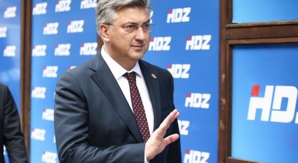 Zagreb, 20.05.2024. - Članovi HDZ-a dolaze na sjednicu šireg predsjedništva stranke. Na fotografiji Andrej Plenković.
foto HINA/ Admir BULJUBAŠIĆ/ abu