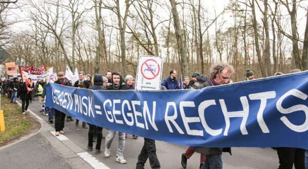 March 10, 2024, Gruenheide, Brandenburg, Germany: On March 10, 2024, over 1200 people took part in a demonstration in Grünheide to protest against the expansion of the Tesla Gigafactory. The demonstration marched from Fangschleuse station to Grünheide town hall, passing a counter-demonstration organized by the local SPD and angry people.,Image: 855580811, License: Rights-managed, Restrictions: * Germany Rights Out *, Model Release: no, Credit line: Jonas Gehring / Zuma Press / Profimedia