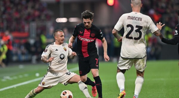 Angelino Jose Angel Esmoris Tanende (Roma)Jonas Hofmann (Bayer 04 Leverkusen)Gianluca Mancini (Roma)                                                     during the UEFA Europa League   match between Bayer Leverkusen 2-2 Roma  at  BayArena Stadium  on May 09, 2024  in Leverkusen, Germany . (Photo by Maurizio Borsari/AFLO),Image: 871665141, License: Rights-managed, Restrictions: No third party sales, Model Release: no, Credit line: Maurizio Borsari / AFLO / Profimedia