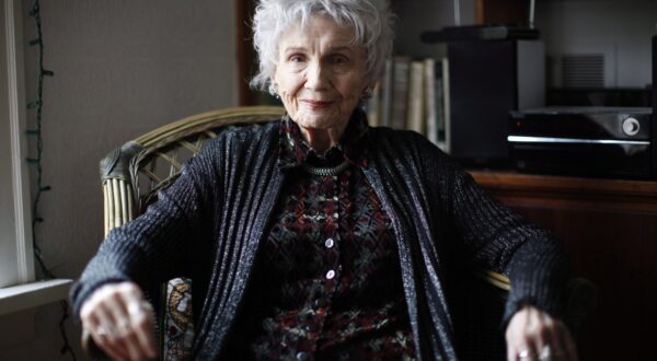 Canadian author Alice Munro is photographed at her daughter Sheila's home during an interview in Victoria, B.C. Tuesday December 10, 2013. Alice's daughter Jenny received the Nobel prize in Literature on her mother's behalf during a ceremony in Stockholm, Sweden.,Image: 179462416, License: Rights-managed, Restrictions: World rights excluding North America, Model Release: no, Credit line: Chad Hipolito / PA Images / Profimedia