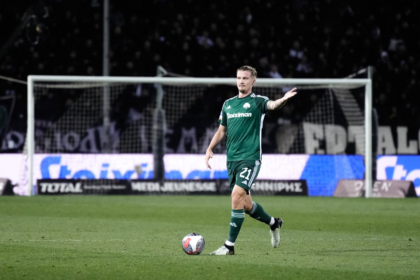 Tin Jedvaj during the Football match PAOK - Panathinaikos for the semi-finals of the Greek Cup at Toumpa Stadium, Thessaloniki, Greece on February 14, 2024.,Image: 846724716, License: Rights-managed, Restrictions: GREECE OUT, Model Release: no, Credit line: Konstantinos Tsakalidis / AFP / Profimedia