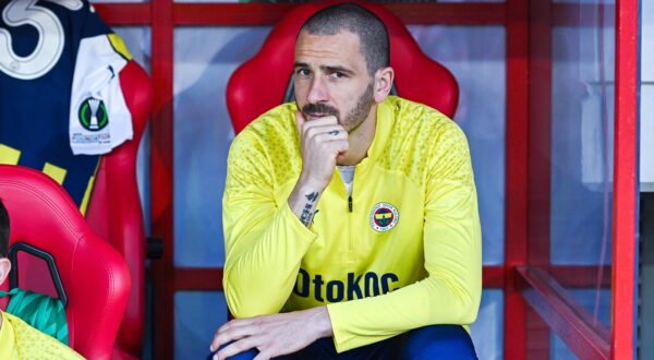 Leonardo Bonucci of Fenerbahce during the UEFA Conference League, Quarter-finals, 1st leg football match between Olympiacos Piraeus and Fenerbahce on April 11, 2024 at Georgios Karaiskakis Stadium in Piraeus, Greece - Photo Stefanos Kyriazis / LiveMedia / DPPI,Image: 864216180, License: Rights-managed, Restrictions: Hungary Out Italy Out, Model Release: no, Credit line: Stefanos Kyriazis / AFP / Profimedia