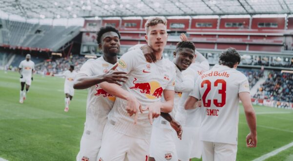 ADMIRAL Bundesliga Red Bull Salzburg v SK Austria Klagenfurt SALZBURG, AUSTRIA - APRIL 21: Amankwah Forson, Luka Sucic, Karim Konate, and Roko Simic of FC Red Bull Salzburg celebrating a goal during the ADMIRAL Bundesliga match FC Red Bull Salzburg v SK Austria Klagenfurt on April 21, 2024 in Salzburg, Austria. Photo by Copyright: xFabianxWeiratherx-xFCxRedxBullxSalzburgx FJW15,Image: 866968907, License: Rights-managed, Restrictions: Credit images as "Profimedia/ IMAGO", Model Release: no, Credit line: Fabian Weirather - FC Red Bull Salzburg / imago sportfotodienst / Profimedia