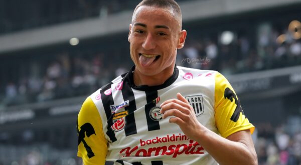 LINZ, AUSTRIA - APRIL 28: Marin Ljubicic of LASK celebrates his goal to 5:0 during the Admiral Bundesliga match between LASK and SK Rapid Wien at Raiffeisen Arena on April 28, 2024 in Linz, Austria.240428_SEPA_19_079 - 20240428_PD6338,Image: 868645396, License: Rights-managed, Restrictions: AUSTRIA OUT, GERMANY OUT, SWITZERLAND OUT, UK OUT
SOUTH TYROL OUT, Model Release: no, Credit line: Guenther Iby / AFP / Profimedia